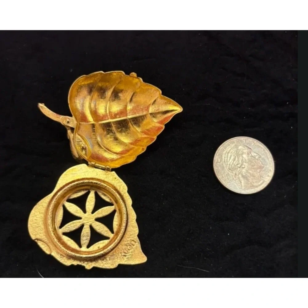 Avon vintage gold